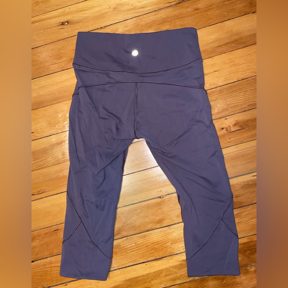 lululemon Cropped Leggings - Picture 2 of 6